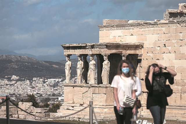 Εφέτος αυτοσχεδιάζουμε