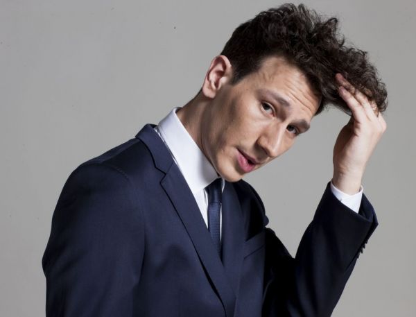 Μιχάλης Σαράντης : Είμαι πολύ ερωτευμένος με τη Μαίρη Μηνά