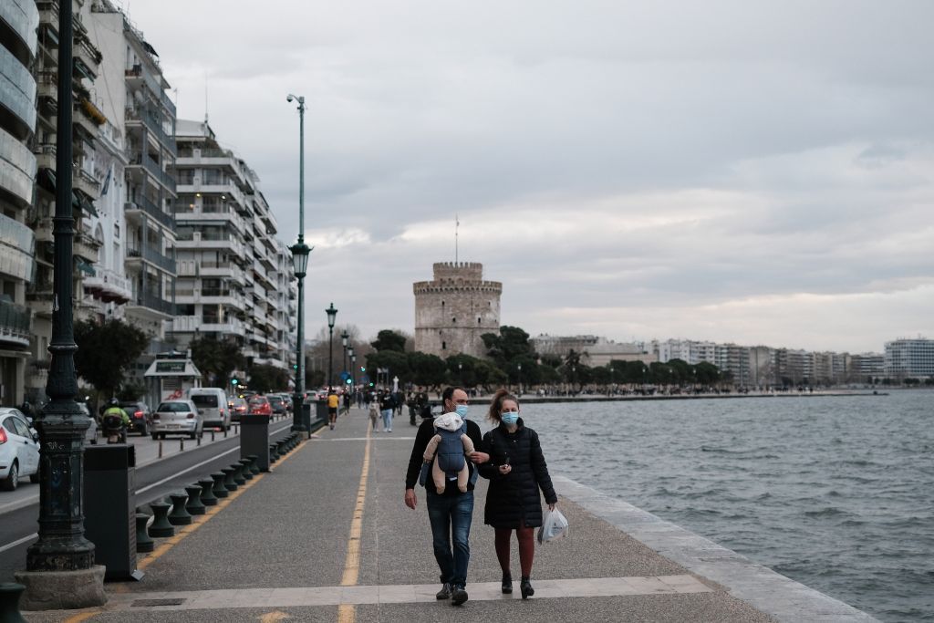 Κοροναϊός : Δύσκολα τα πράγματα και στη Θεσσαλονίκη – Τι δείχνουν τα λύματα