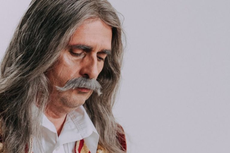 Η «Αποστολή» και δέκα ηθοποιοί φέρνουν στο σήμερα τα ιδανικά του επαναστατικού αγώνα