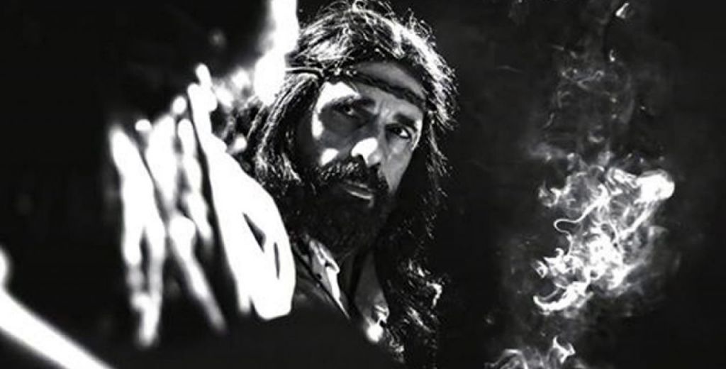 Η ανεπανάληπτη παράσταση του Λεωνίδα Κακούρη για την ζωή του Νικόλα Άσιμου