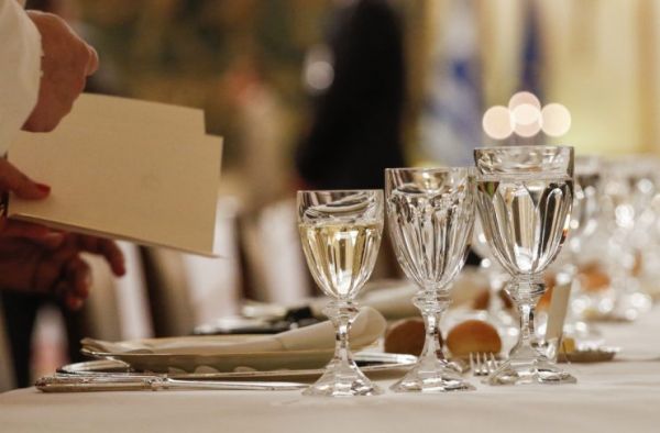 Μια καλοδεχούμενη… απουσία από το Δείπνο της Προεδρίας