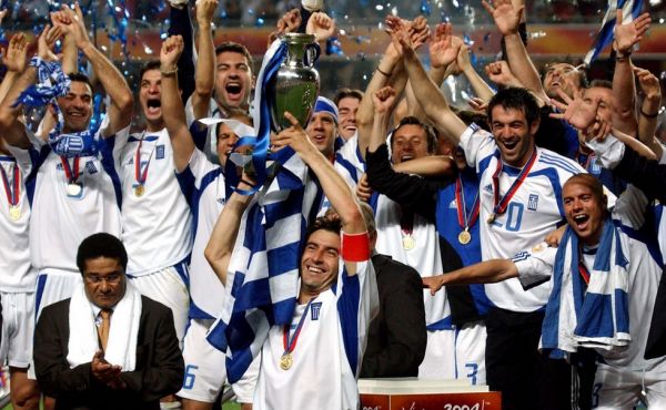 Εκλογές ΕΠΟ : Οι διεθνείς του Euro 2004 στηρίζουν τον Θοδωρή Ζαγοράκη