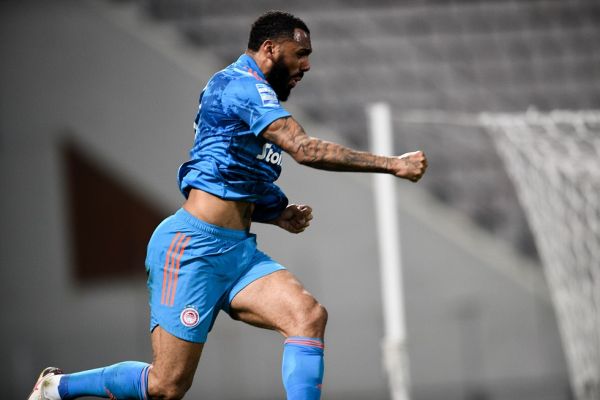 Βαρούχας : Κανονικό το γκολ του Εμβιλά στο Βόλο