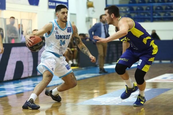 Χειρουργήθηκε ο Κόνιαρης