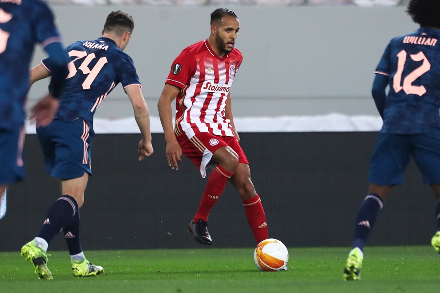 Ολυμπιακός – Άρσεναλ : Γκολάρα του Ελ Αραμπί, ισοφάρισε ο Θρύλος (1-1) (vid)