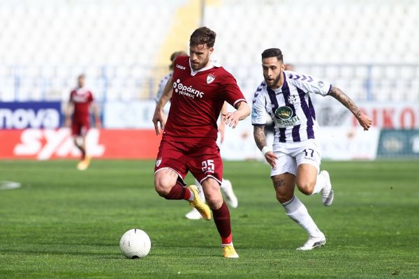 Βαθμολογία πλέι-άουτ : Πόλεμος από την πρώτη στροφή (pic)