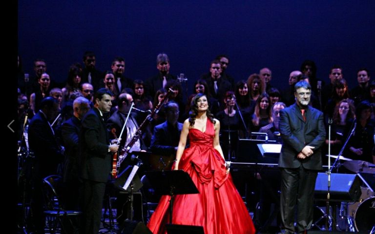 Αναστασία Ζαννή: Ποια είναι η σοπράνο που ερμήνευσε τον Εθνικό Υμνο στην Ακρόπολη