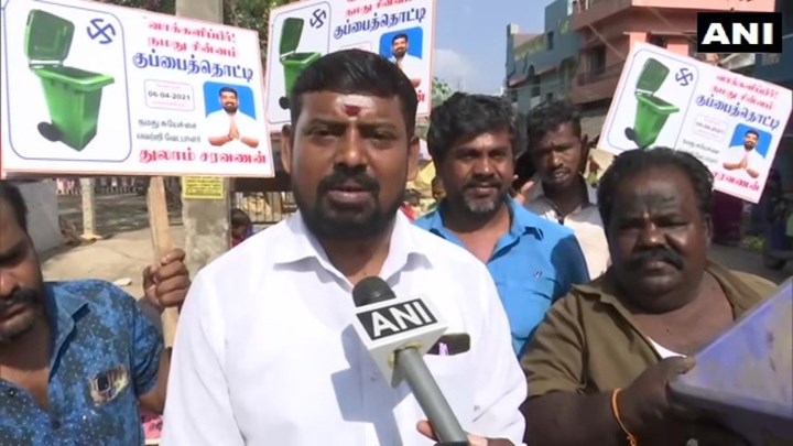 Ινδία : Υποψήφιος υπόσχεται στους πολίτες ταξίδια στο φεγγάρι και ένα… παγόβουνο για να τους κρατά δροσερούς