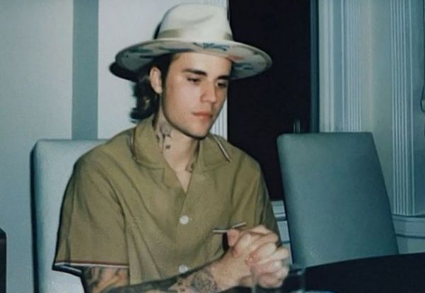 Τζάστιν Μπίμπερ : Έδωσε τον αριθμό του κινητού στο Twitter και οι θαυμαστές τρελάθηκαν