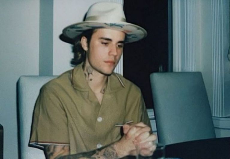 Τζάστιν Μπίμπερ : Έδωσε τον αριθμό του κινητού στο Twitter και οι θαυμαστές τρελάθηκαν