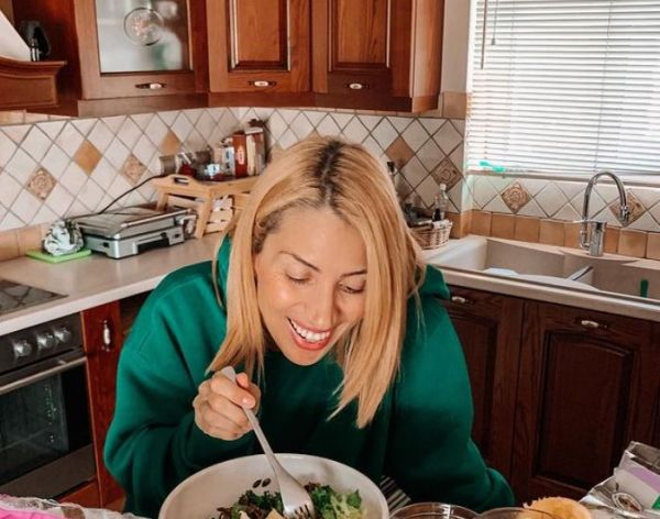 Μαρία Ηλιάκη: Άρωμα Ελλάδας στην κουζίνα της μέλλουσας μανούλας