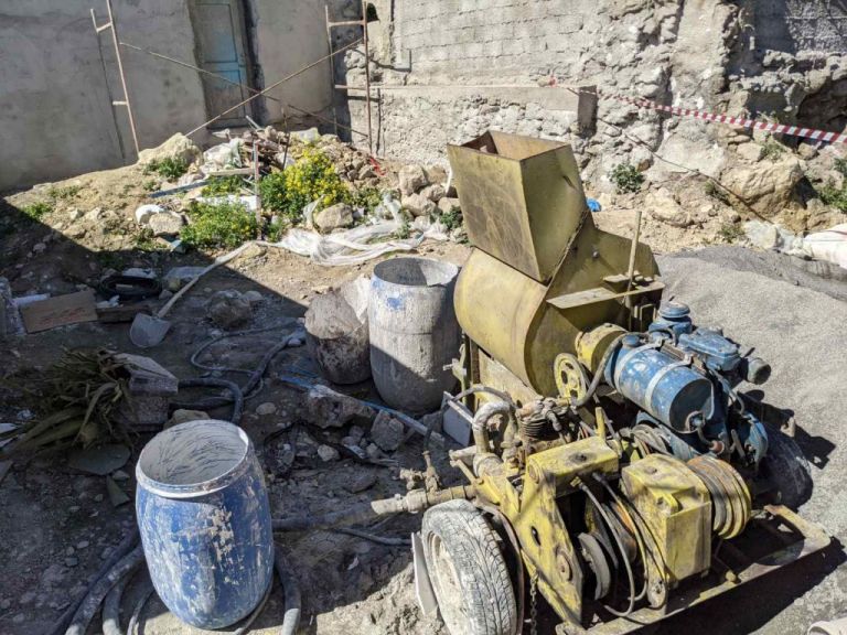 Κρήτη : Πώς έπεσε στο βαρέλι το δίχρονο παιδί – Συγκλονίζουν οι μαρτυρίες