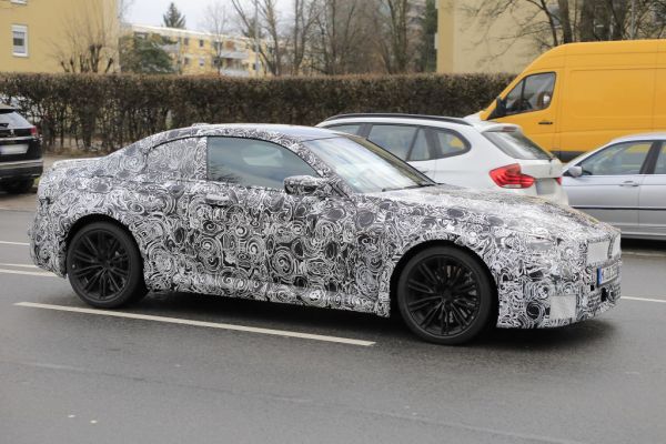 ΒMW M2: Εμμένοντας στην κλασική συνταγή