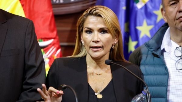 Βολιβία : Για «τρομοκρατία» κατηγορείται η τέως πρόεδρος Ζανίν Άνιες – Τι έγραψε στο Twitter