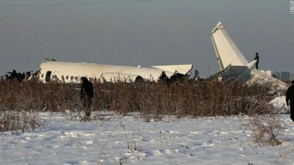 Καζακστάν : Τέσσερις νεκροί και δύο επιζώντες από συντριβή αεροσκάφους