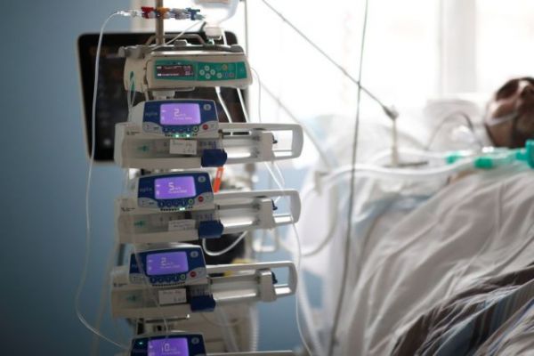 Κοροναϊός : Την εποχή της πανδημίας «δικαίωμα» στη νοσηλεία έχουν μόνο τα θύματα του ιού