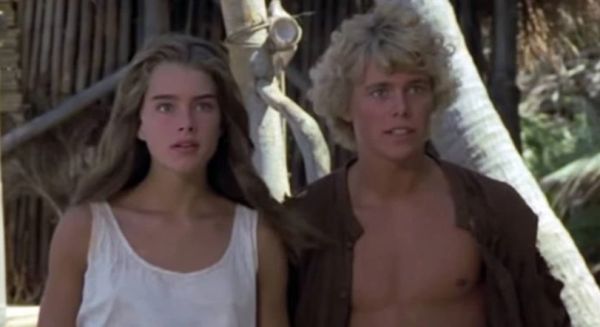 Δεν θα το πιστεύετε: Έτσι είναι σήμερα οι δύο πρωταγωνιστές από τη Γαλάζια Λίμνη [Εικόνες]