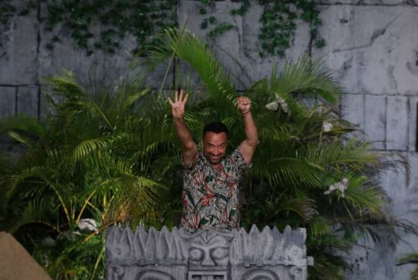 Survivor: Ο Γιώργος Λιανός επέστρεψε και κέρασε για τα γεννητούρια