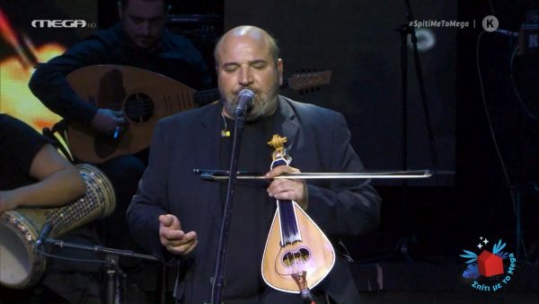 Μαντινάδες και πεντοζάλι από τον Νίκο Ζωιδάκη