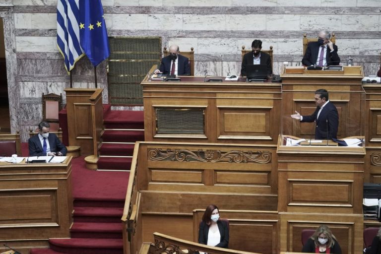 Δημοσκόπηση: Στοίχημα η ανάκαμψη της οικονομίας – Ποιος ευθύνεται για την όξυνση του πολιτικού κλίματος