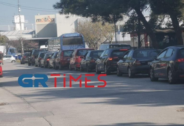 Κοροναϊός – Καλαμαριά : Ουρές για drive through τεστ