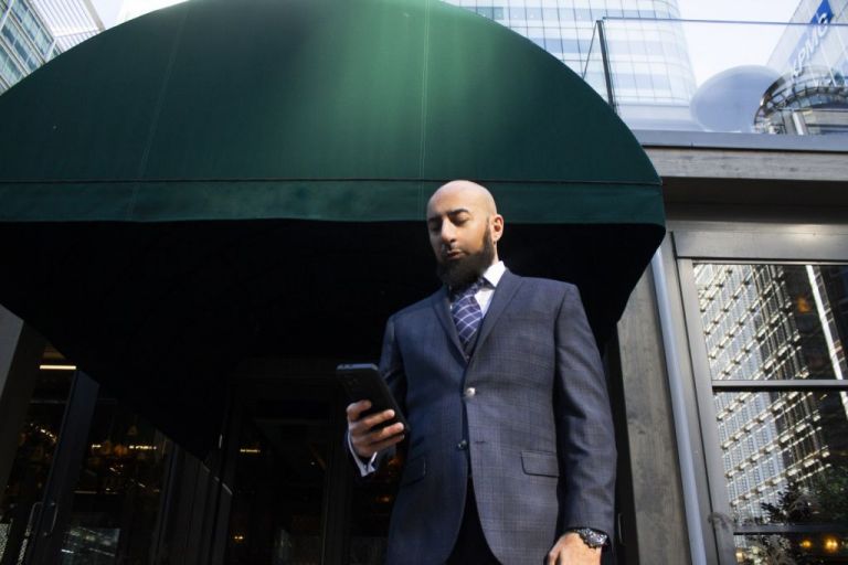 Κύπρος : Πώς ένας άστεγος κατάφερε να γίνει επιτυχημένος επιχειρηματίας