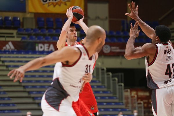 Εύκολη νίκη της Αρμάνι στο Βελιγράδι (93-72)