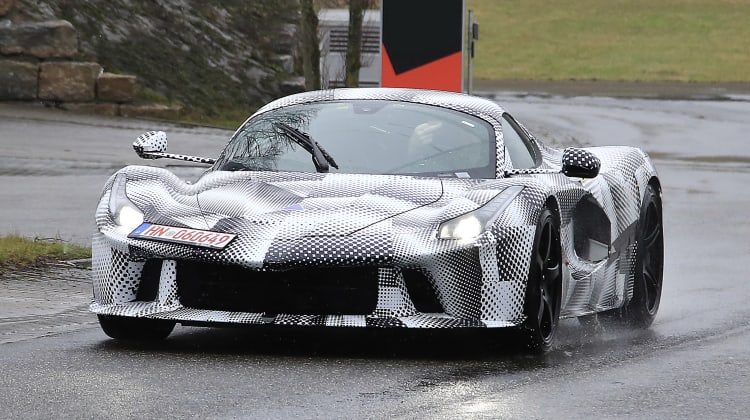 Το νέο υπεραυτοκίνητο της Ferrari σε ανεπίσημη πρώτη