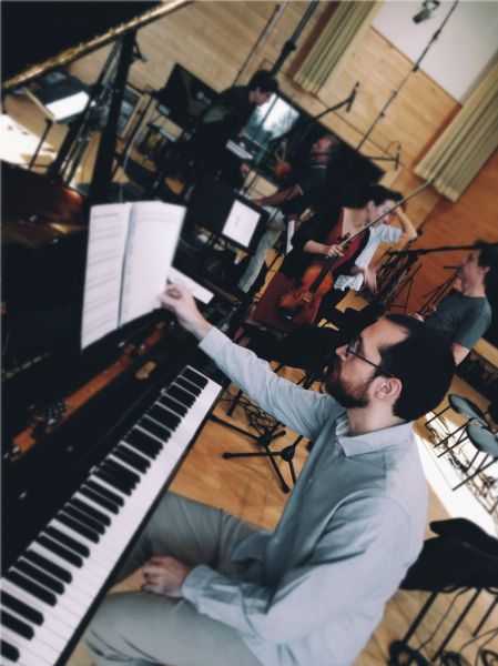 Ted Regklis: “Για να γράψεις soundtrack, χρειάζεται κοινή γλώσσα με τον σκηνοθέτη”