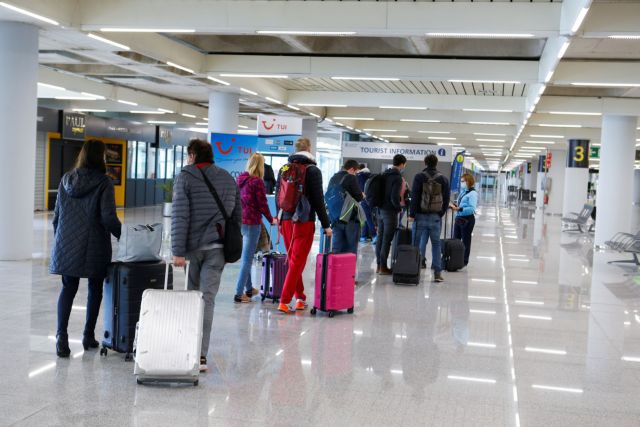 Γερμανία : Απαραίτητο το αρνητικό τεστ για όποιον θέλει να μπει στη χώρα