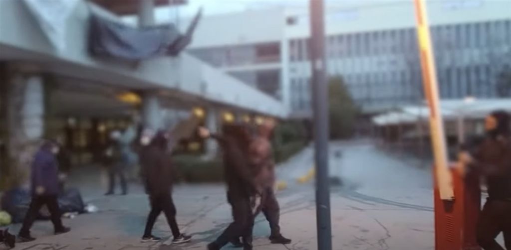 ΑΠΘ : 16 συλλήψεις στην επιχείρηση τερματισμού της κατάληψης – Ντοκουμέντο από την επιχείρηση της ΕΛ.ΑΣ.