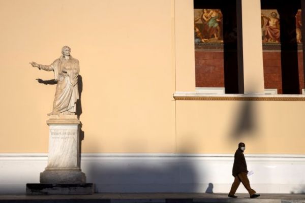 Γουργουλιάνης για κοροναϊό : Να κάνουμε ό,τι και η Νορβηγία, να δώσουμε χώρο στους ανθρώπους εκτός σπιτιού