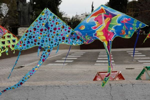 Καθαρά Δευτέρα : Γιατί πετάμε χαρταετό