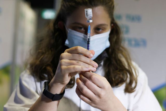 Μόσιαλος : Το παράδειγμα του Ισραήλ – Μέσω των εμβολιασμών μειώθηκαν οι εισαγωγές στα νοσοκομεία