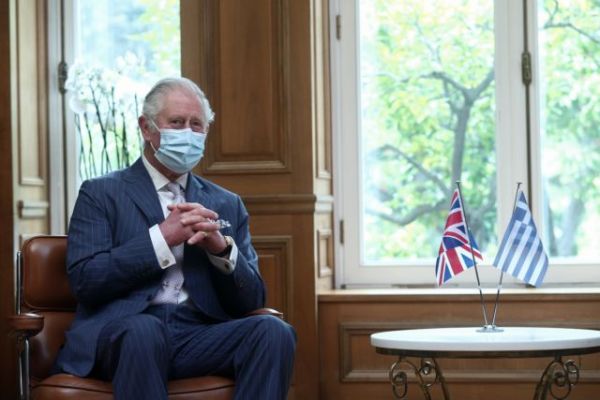 Ζαμπούνης στο MEGA : Τον Απρίλιο η διαδοχή της Ελισάβετ από τον Κάρολο