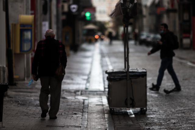 13033 : Πότε επιτρέπεται η μετακίνηση εκτός δήμου – Ποια sms πρέπει να στείλουμε