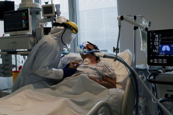 Κοροναϊός : Η Ευρώπη η πρώτη περιοχή παγκοσμίως που ξεπερνά το 1 εκατ. θανάτους