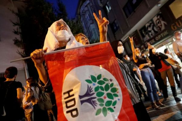 Τουρκία: «Ναι» από τον εθνικιστή Μπαχτσελί στην απαγόρευση του φιλοκουρδικού κόμματος HDP