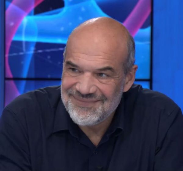 Γρηγόρης Γεροτζιάφας : Ποιος είναι ο καθηγητής από τη Σορβόνη