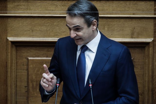 Μητσοτάκης: Προσπαθείτε να δημιουργήσετε νέες πλατείες αγανακτισμένων