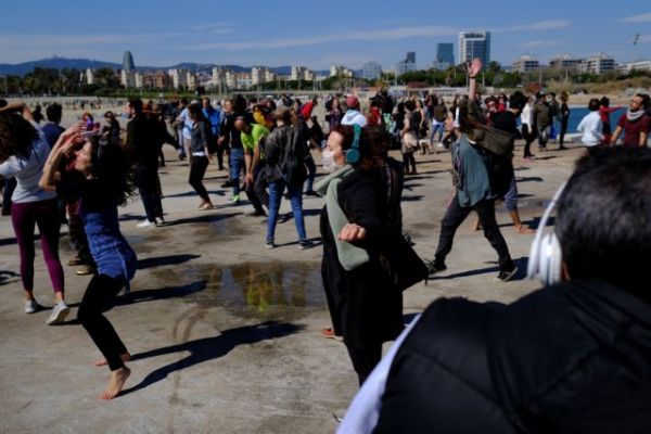 Κοροναϊός: Η Ευρώπη μπορεί να πετύχει συλλογική ανοσία μέχρι τις 14 Ιουλίου