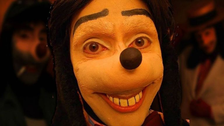 Jonathan Galindo : Τι πραγματικά συμβαίνει με τον «Γκούφυ» που παρασύρει παιδιά – Μεγάλος κίνδυνος ή fake news;