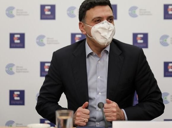 Government calls on private doctors, clinics to help battle COVID-19 surge