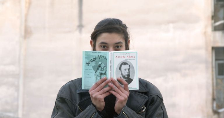 «Περί ηρώων και εμπόρων»: Ντοκιμαντέρ για τα 200 χρόνια από την Επανάσταση στο Δημοτικό Θέατρο Πειραιά