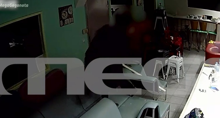 Βίντεο – ντοκουμέντο του MEGA : Αδίστακτοι διαρρήκτες εισβάλουν για τέταρτη φορά στην ίδια επιχείρηση