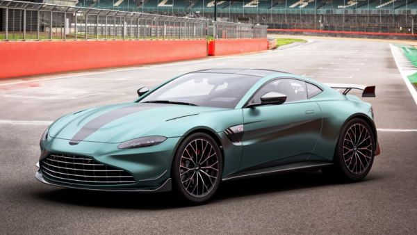 Aston Martin Vantage F1 Edition: Σε πλεονεκτική θέση