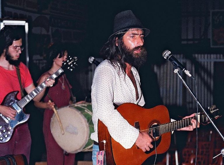 Άσιμος : Τριάντα τρία χρόνια χωρίς τον «μπαγάσα»