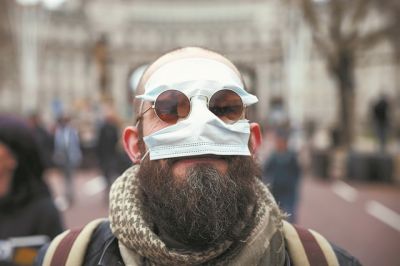 Στην επικράτεια των συμβόλων