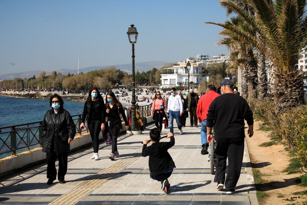 Κοροναϊός : Επιμένουν σε τετραψήφια επίπεδα τα νέα κρούσματα – Αναλυτικά ο χάρτης της διασποράς